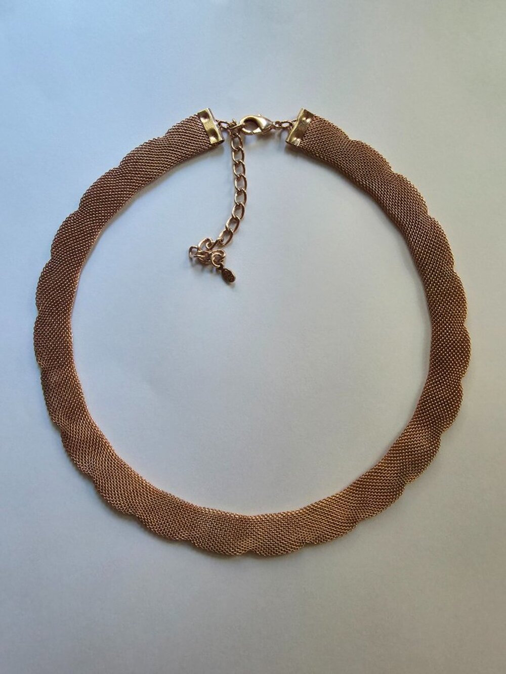 Scalloped Mesh Choker Necklace in Rose Gold Tone